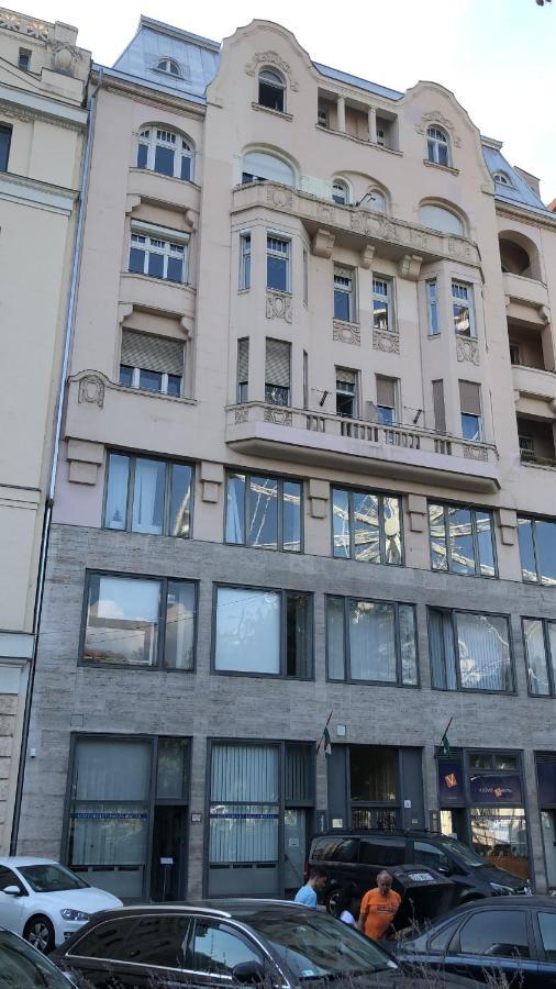 Apartamento Corso Quiet Budapest Exterior foto